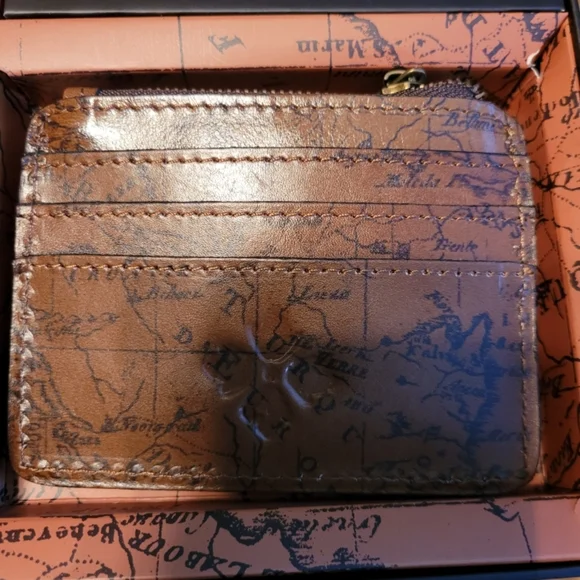 Patricia Nash NIB MESSENGER BAG AND WALLET - Picture 3 of 10